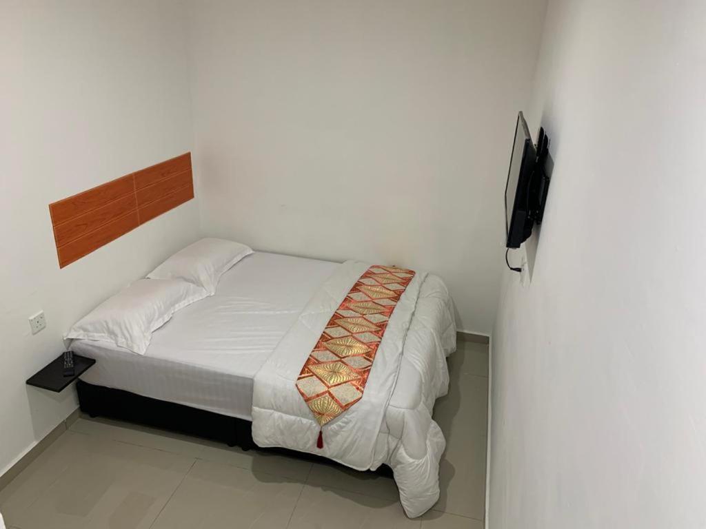 Orange Villa Hotel Near Palm Mall סרמבאן מראה חיצוני תמונה