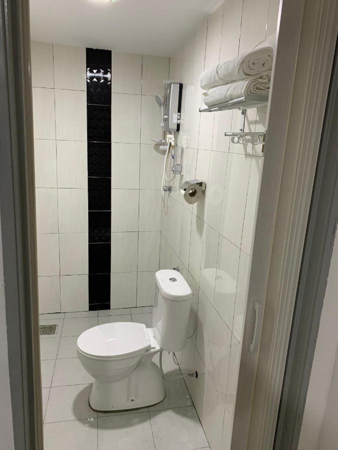 Orange Villa Hotel Near Palm Mall סרמבאן מראה חיצוני תמונה